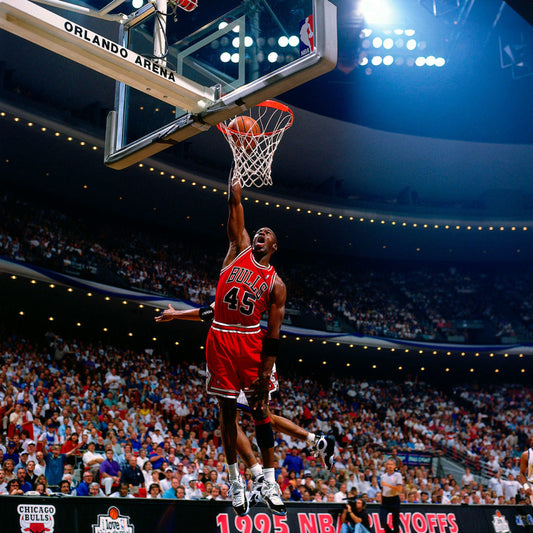 Nike Air Jordan 11 "Concord"