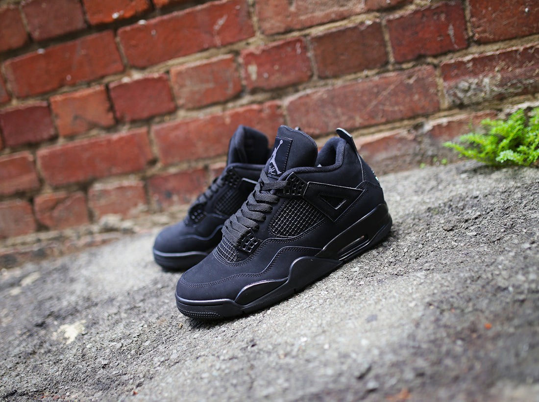 Air Jordan 4 "Black Cat"