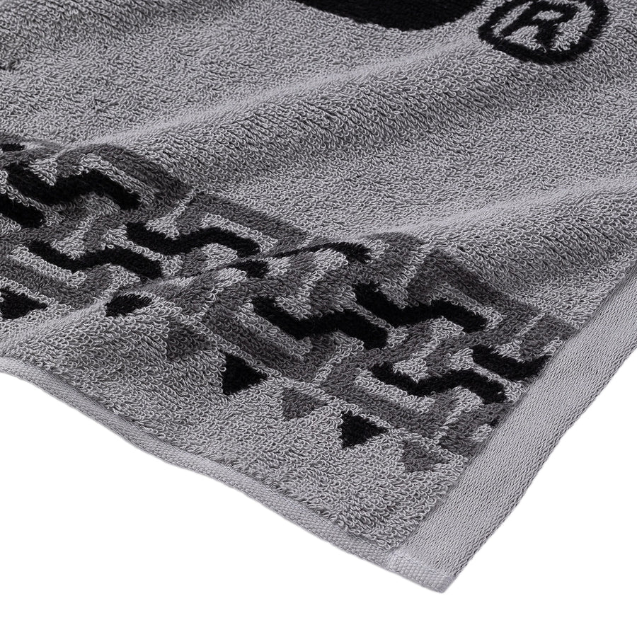 Neighborhood Geometric Pattern Bath Towel Gray  251FTNH-AC01
