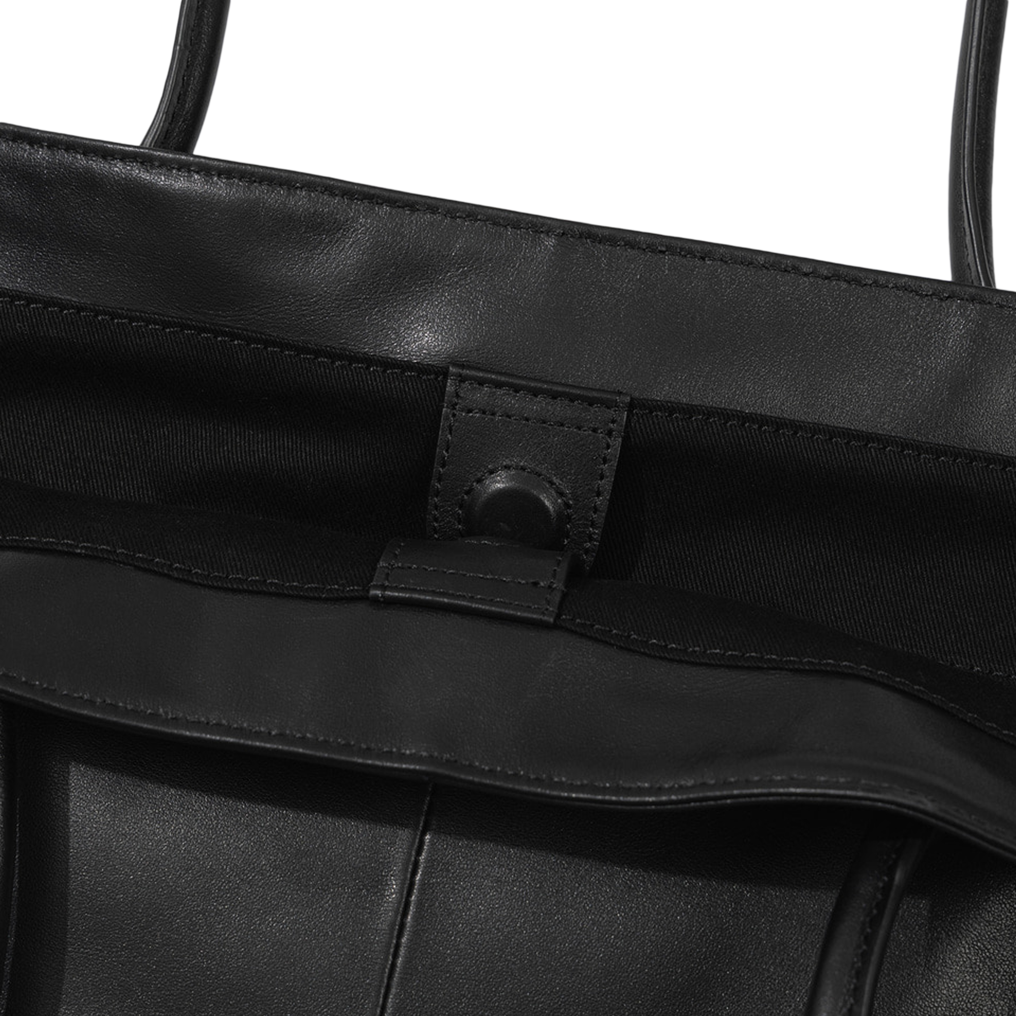 Low Classic Women's Haricot Mini Bag Leather Black