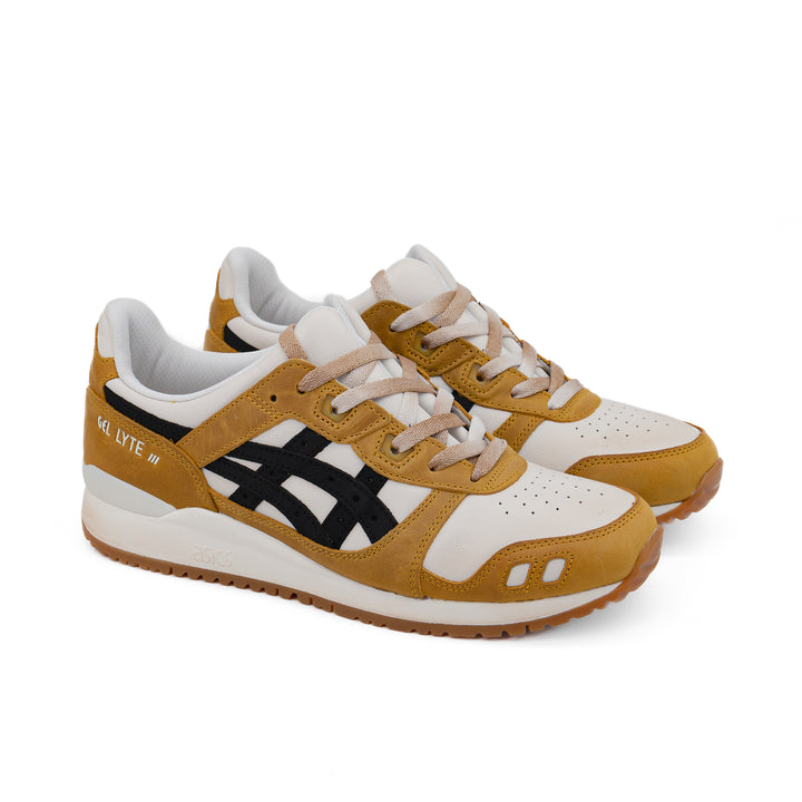 Asics – Laced