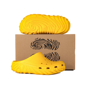 Crocs x Salehe Bembury The Saru Clog Citrine 210141-77O