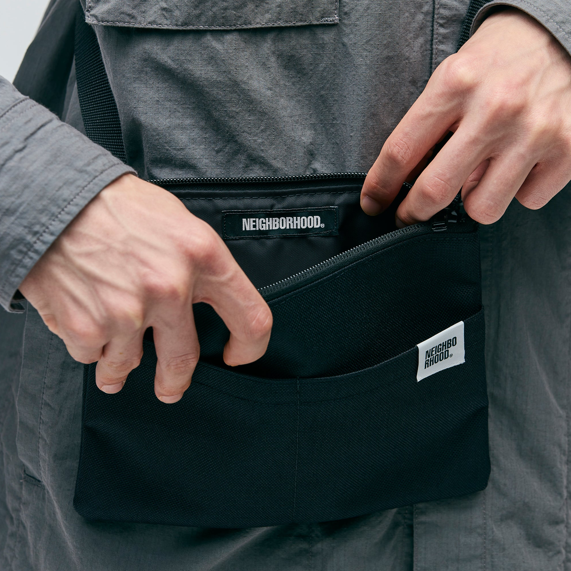 Neighborhood Mini Rectangle Bag Black 252TQNH-CG05