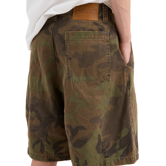 Pseushi Pleated Balloon Shorts Washed Camo