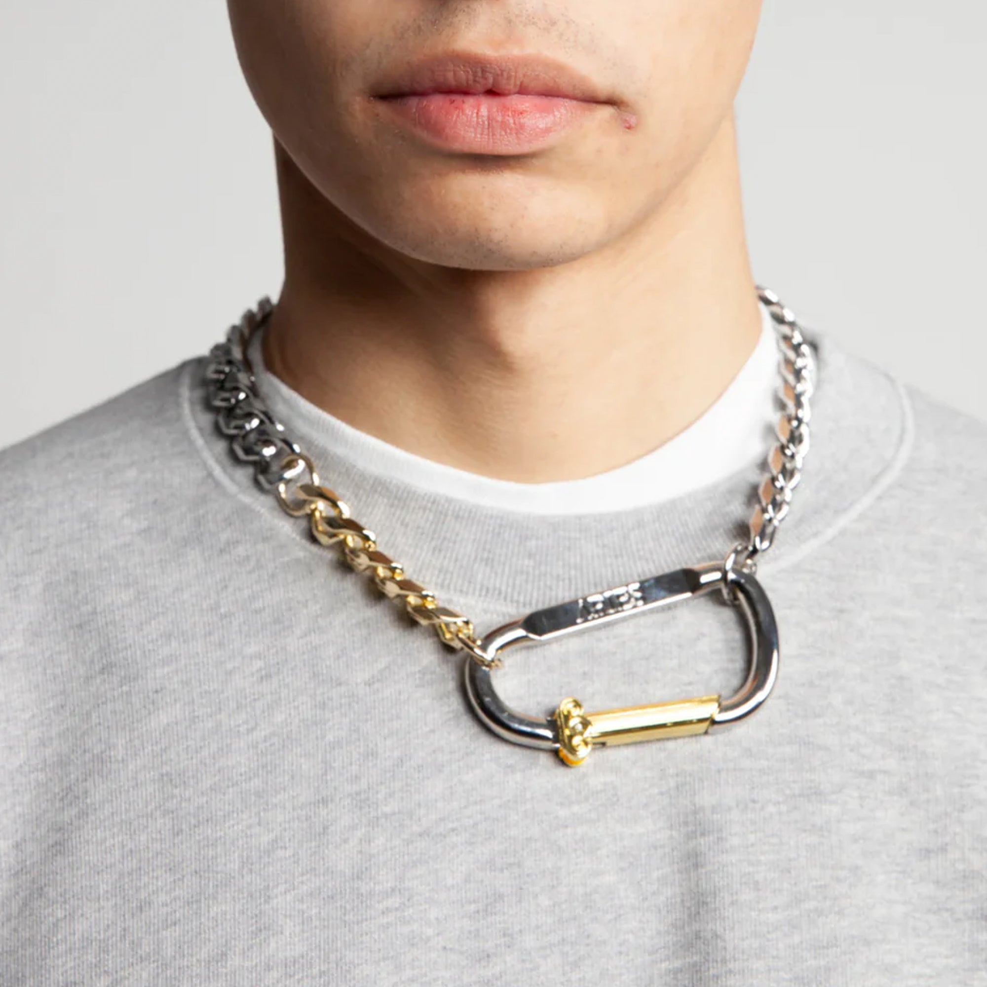 Aries Column Carabiner Gold Chunky Necklace Gold AR9026203