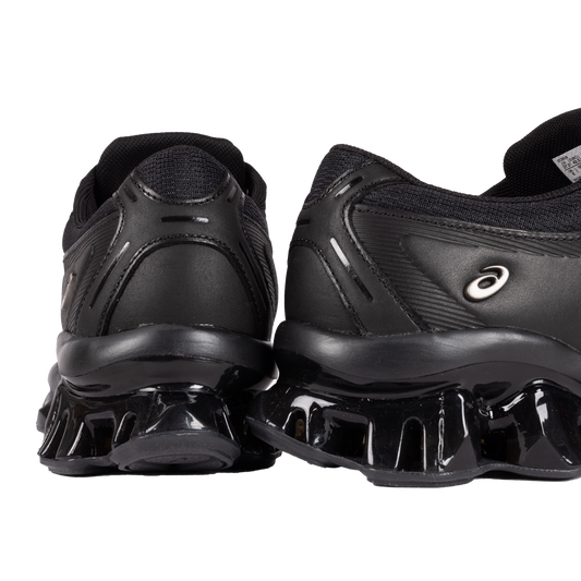 Asics Gel-Kinetic SP Black/Black 1203B056.001