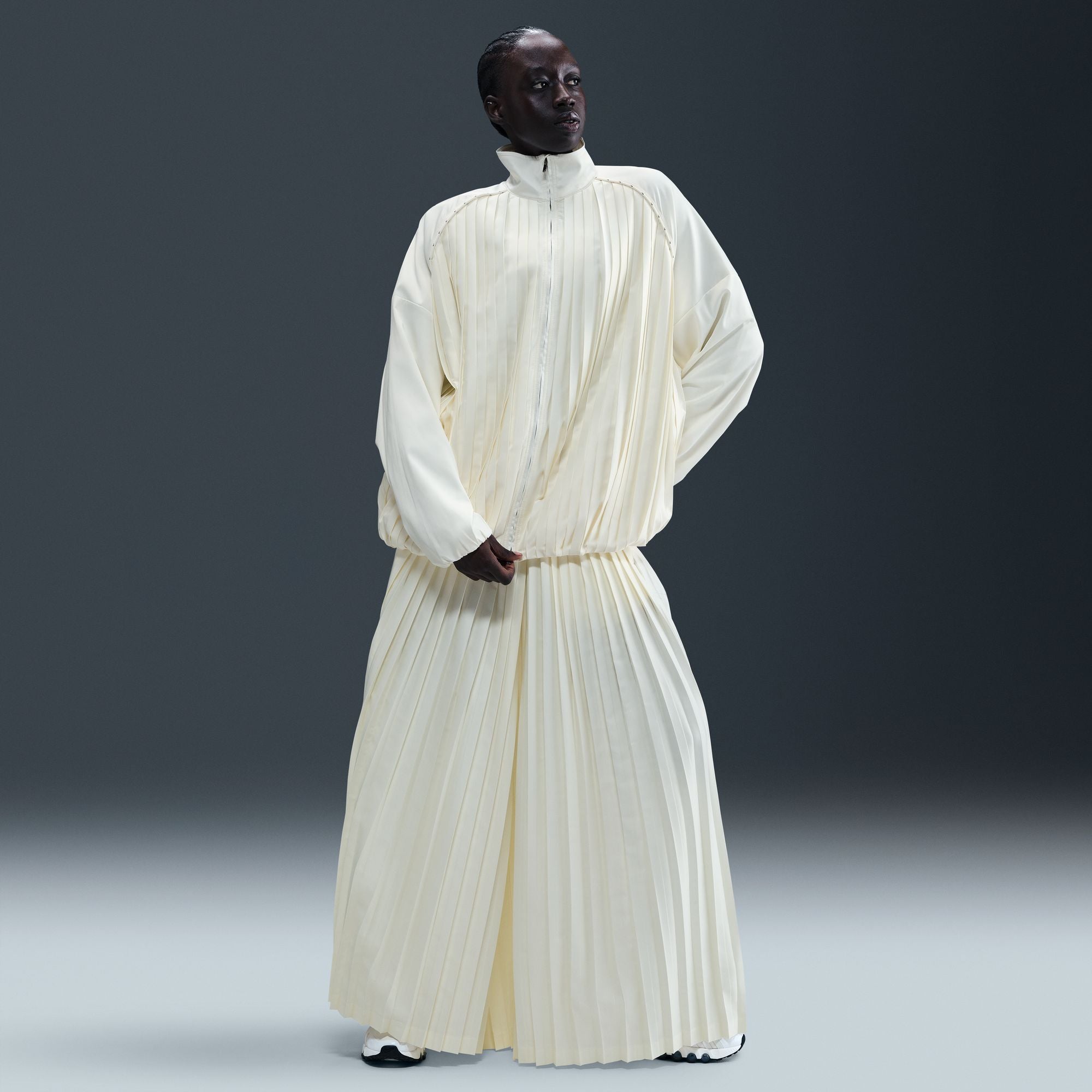 Nike Women's Sportswear Collection Pleated Track Pants Sail/Black HJ0520-133