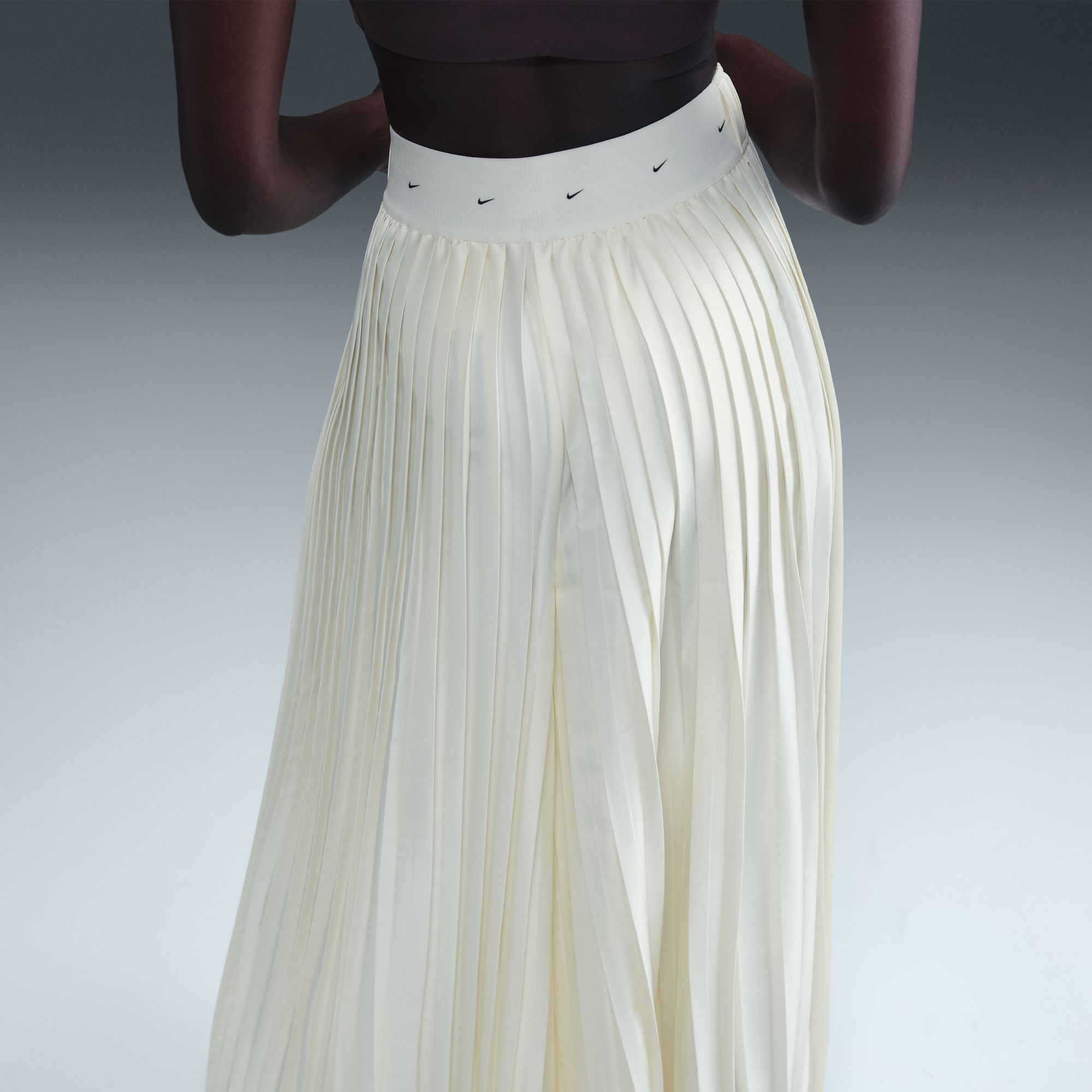 Nike Women's Sportswear Collection Pleated Track Pants Sail/Black HJ0520-133