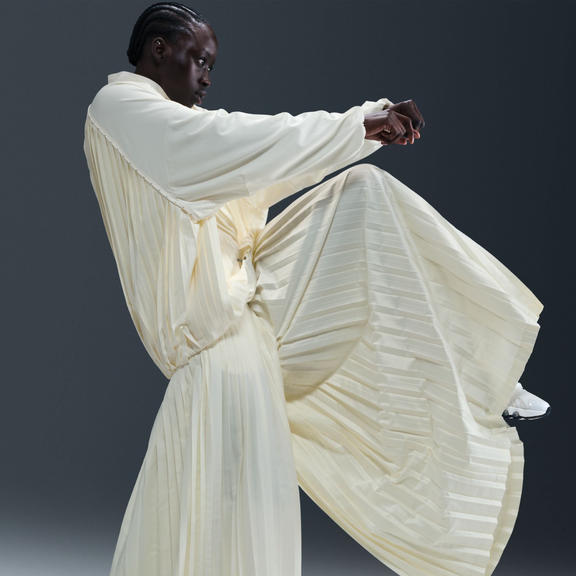 Nike Women's Sportswear Collection Pleated Track Pants Sail/Black HJ0520-133