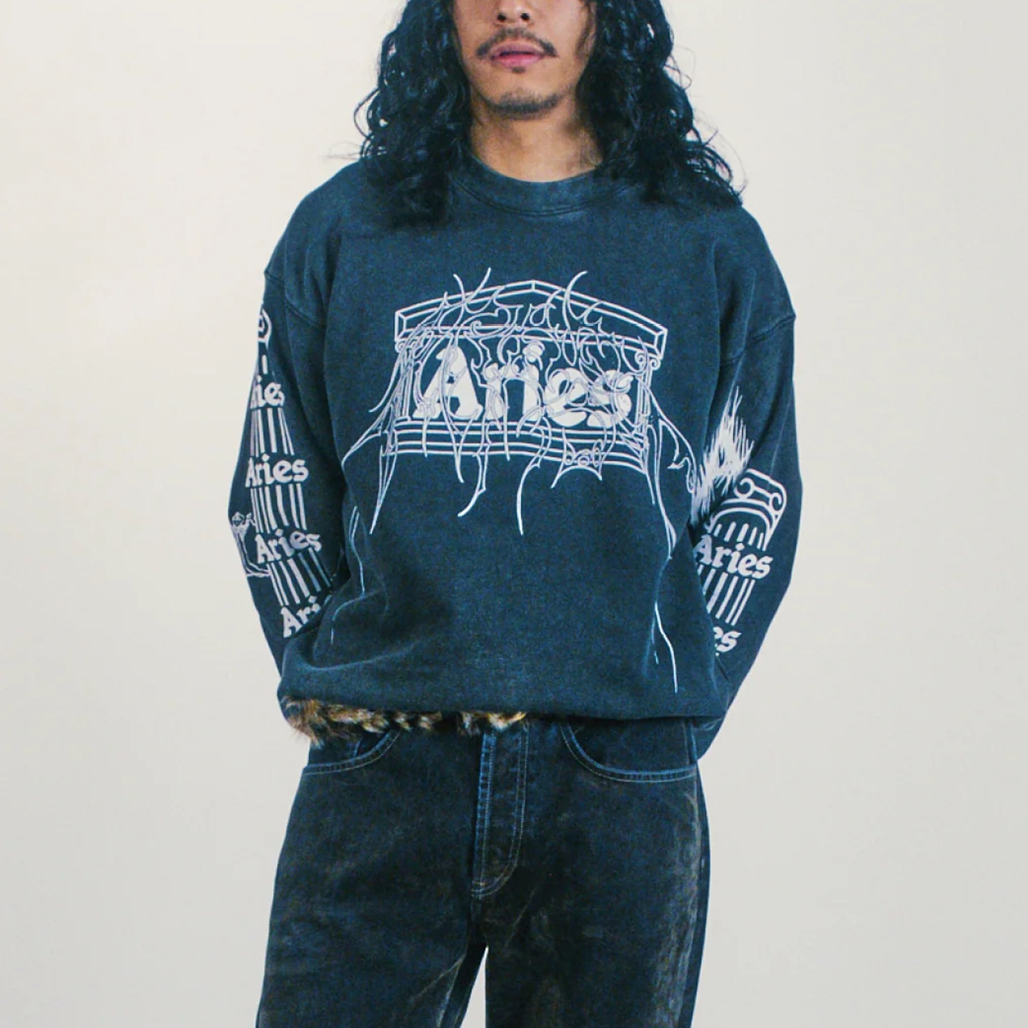 Aries Aged Overlord Sweatshirt Black