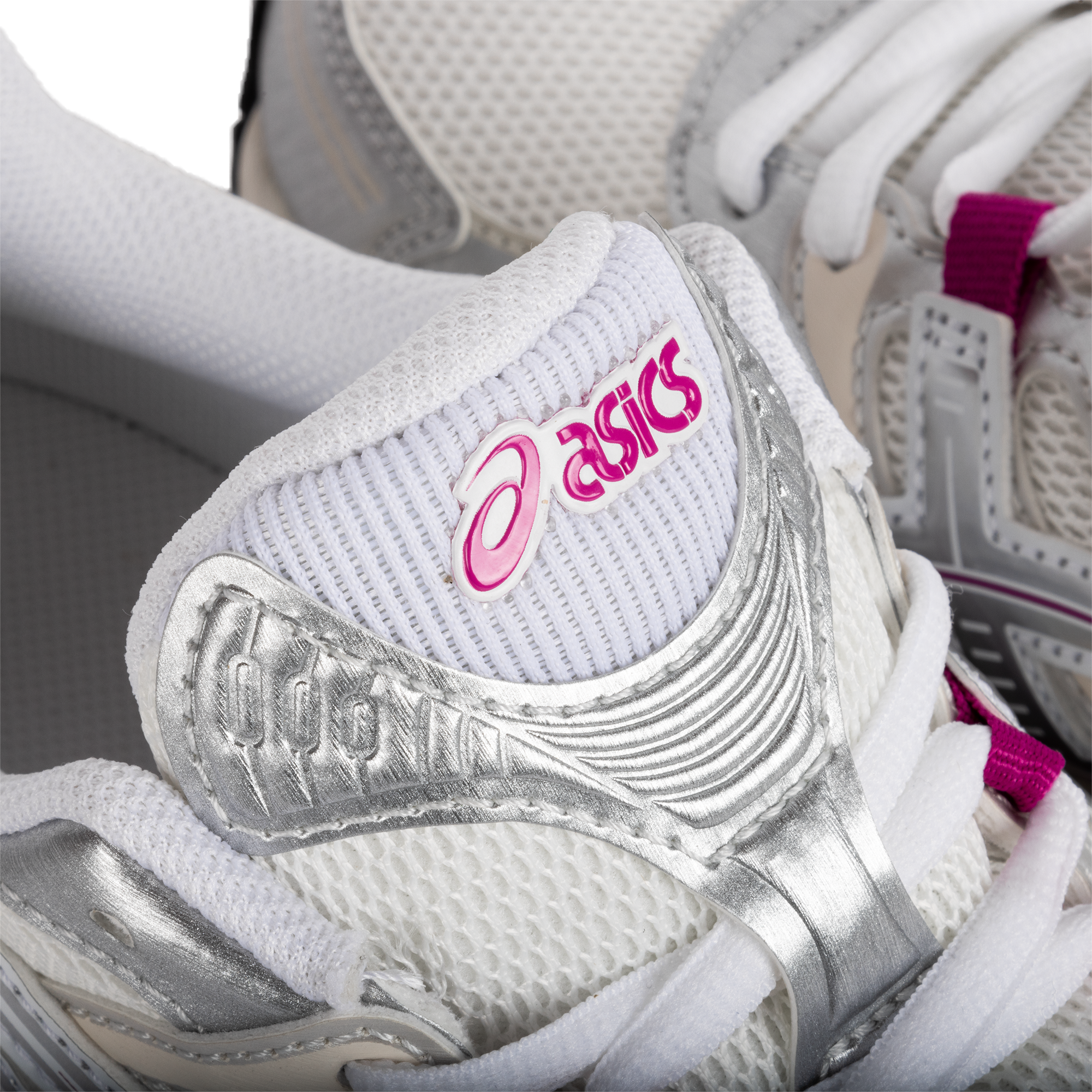 Asics Gel-Stratus Mc White/Raspberry 1203B049.101