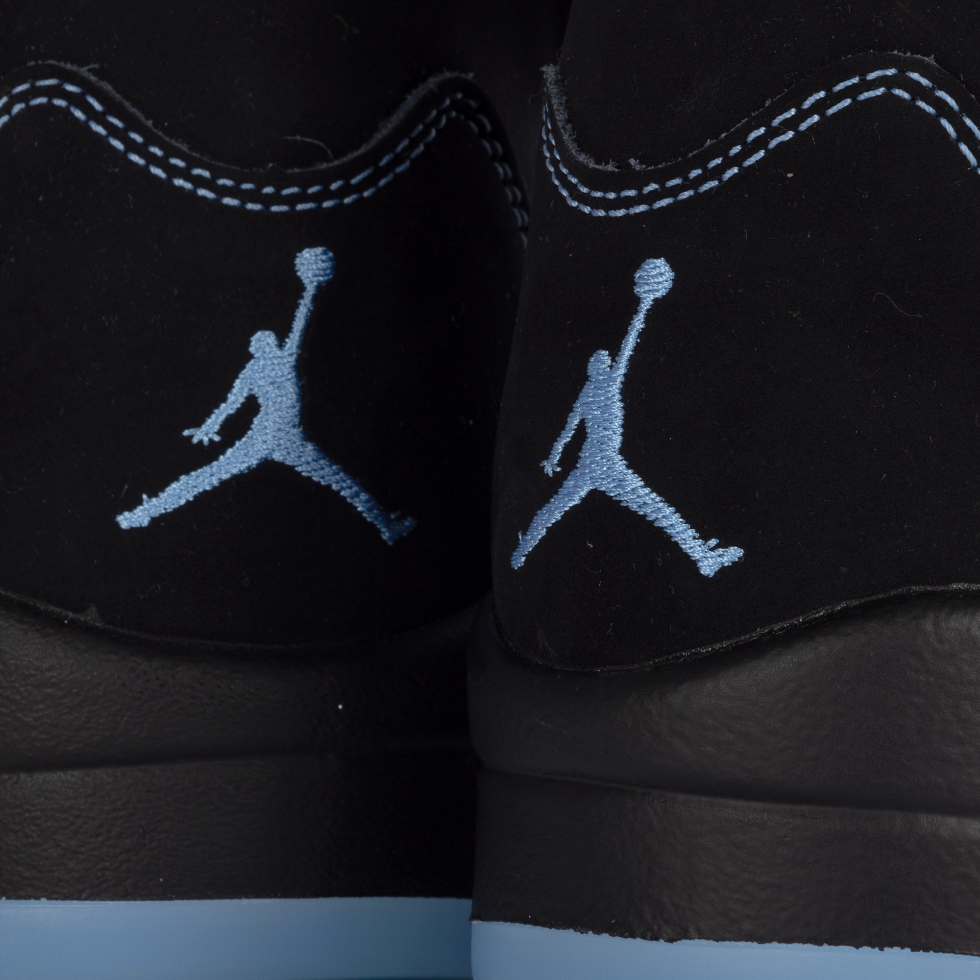 Nike Air Jordan 5 Retro "Black Carolina" Black/University Blue/White DD0587-008