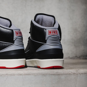 Nike Air Jordan 2 Retro "Black Cement" DR8884-001