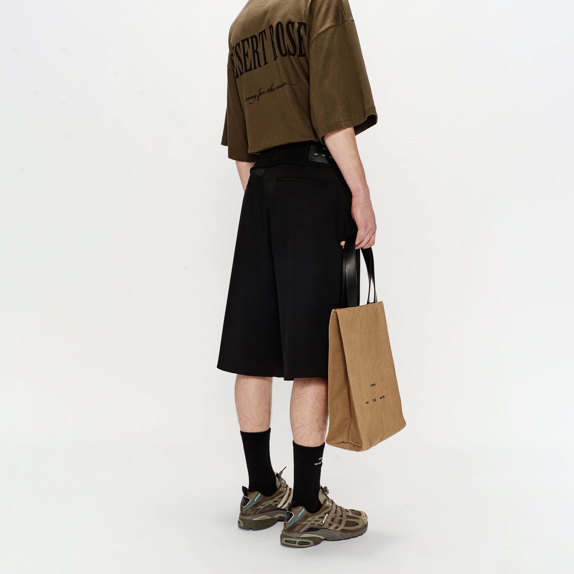 Song For The Mute Double Pleated Shorts Black 251_MST048_POLYBLK