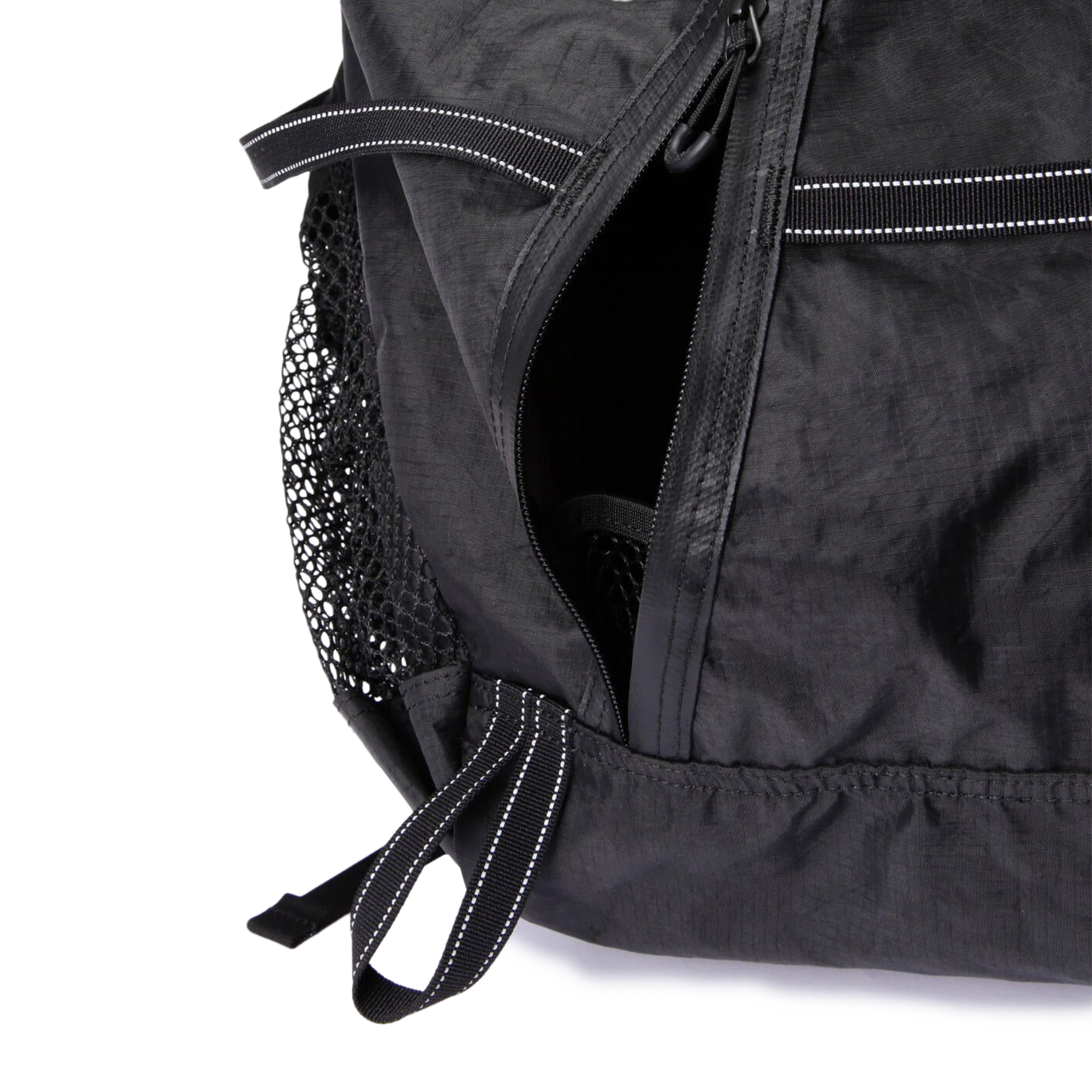 and wander Ecopak 40L Backpack Black