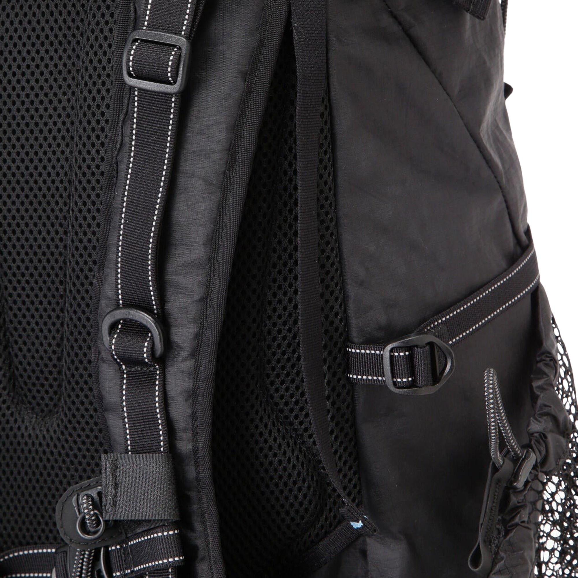and wander Ecopak 40L Backpack Black
