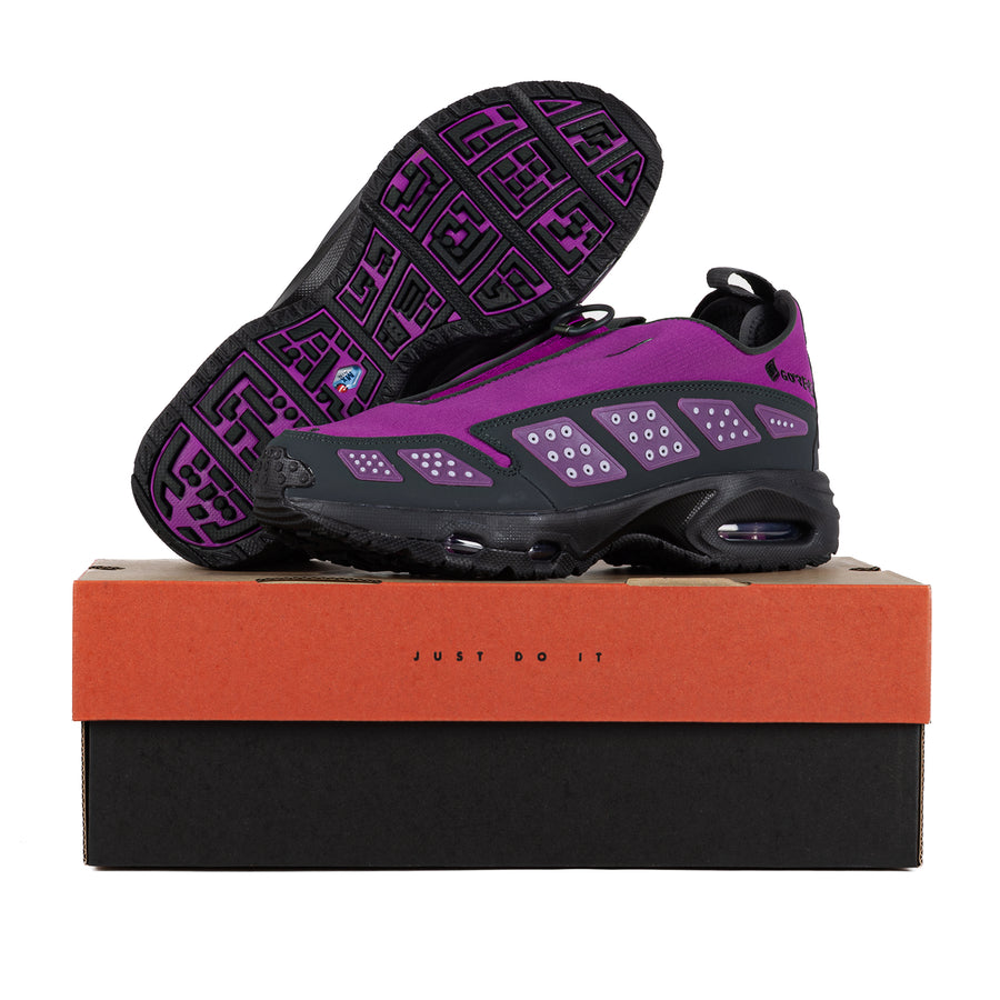 Nike Women's Air Max SNDR GTX Bold Berry/Dark Smoke Grey/Ghost Black FZ4238-500