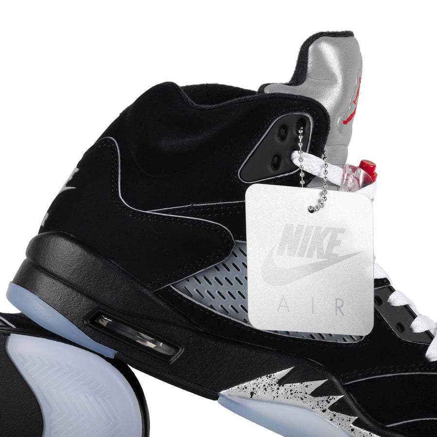 Nike Air Jordan 5 Retro OG Black/White/Metallic Silver/Fire Red HF3975-001