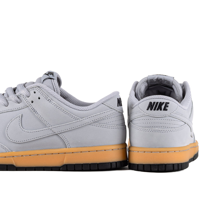 Nike Dunk Low Retro SE Wolf Grey/Wolf Grey/Gum Yellow/Black HQ1932-001