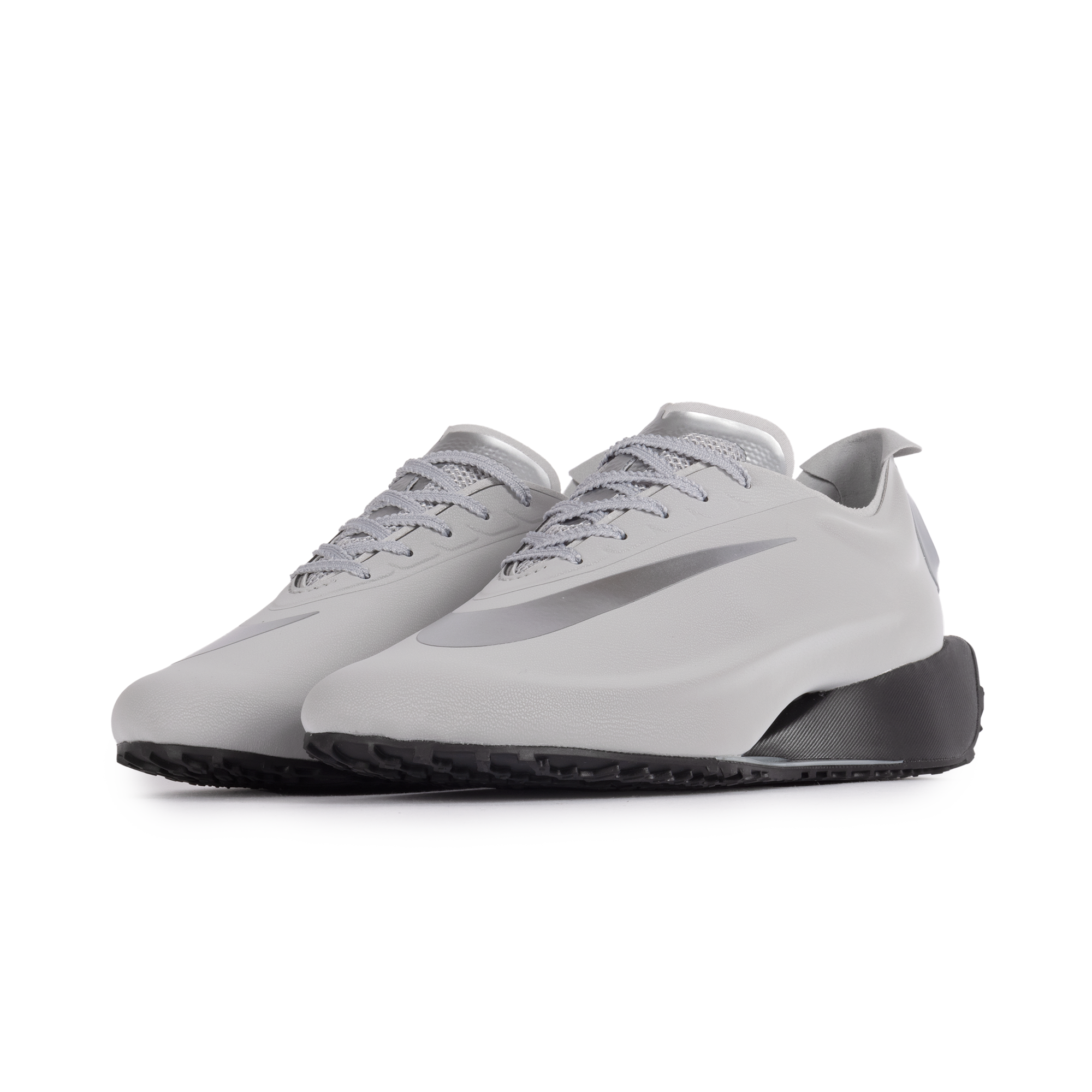 Nike Women's First Sight Noir Flt Silver/Metallic Silver/Black HQ2409-005