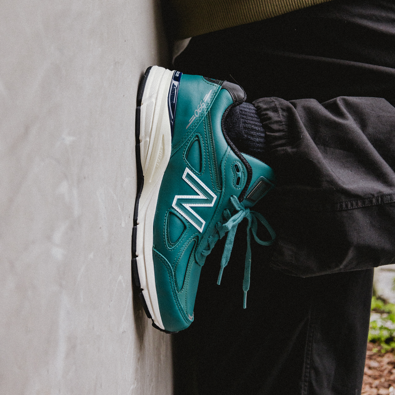 New Balance 990v4 Teal U990TW4 Laced