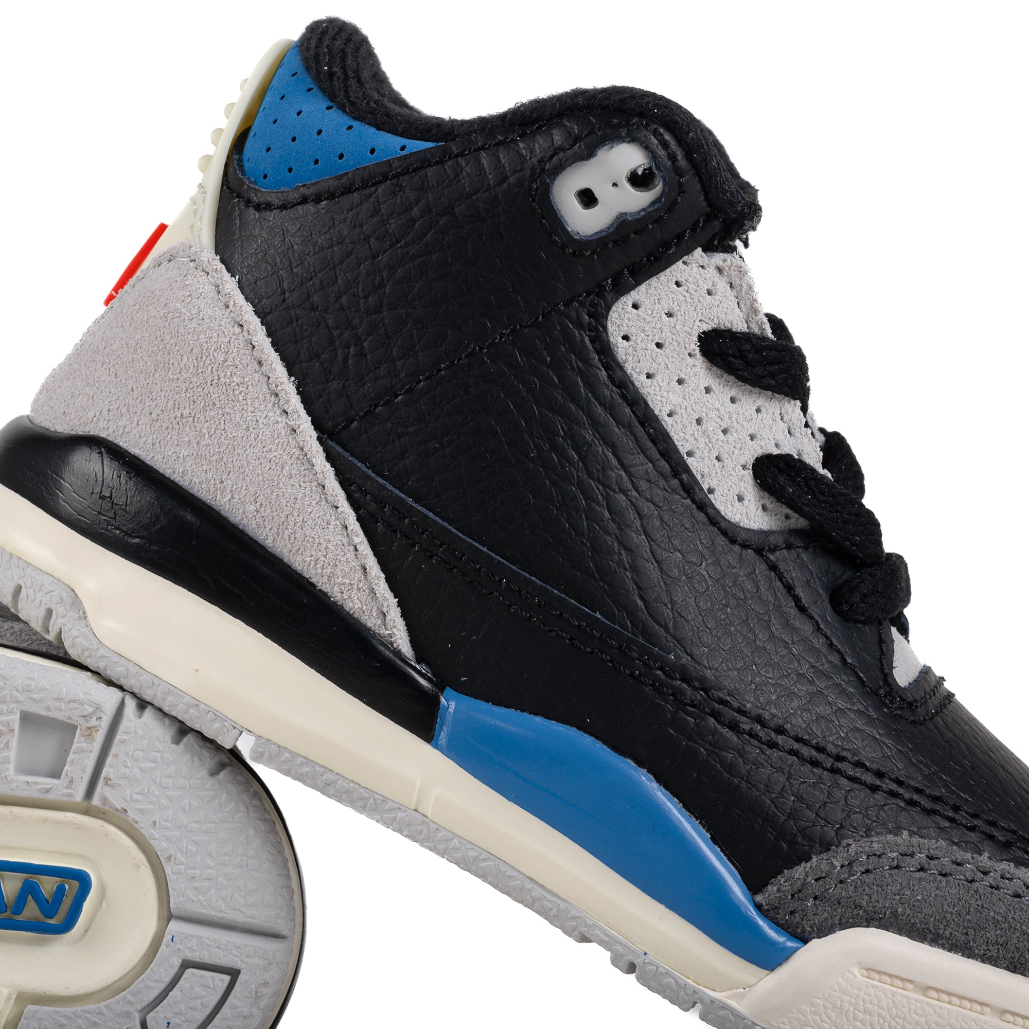 Nike Air Jordan 3 Retro OG (TD) Black/Chile Red/Neutral Grey IB8966-004