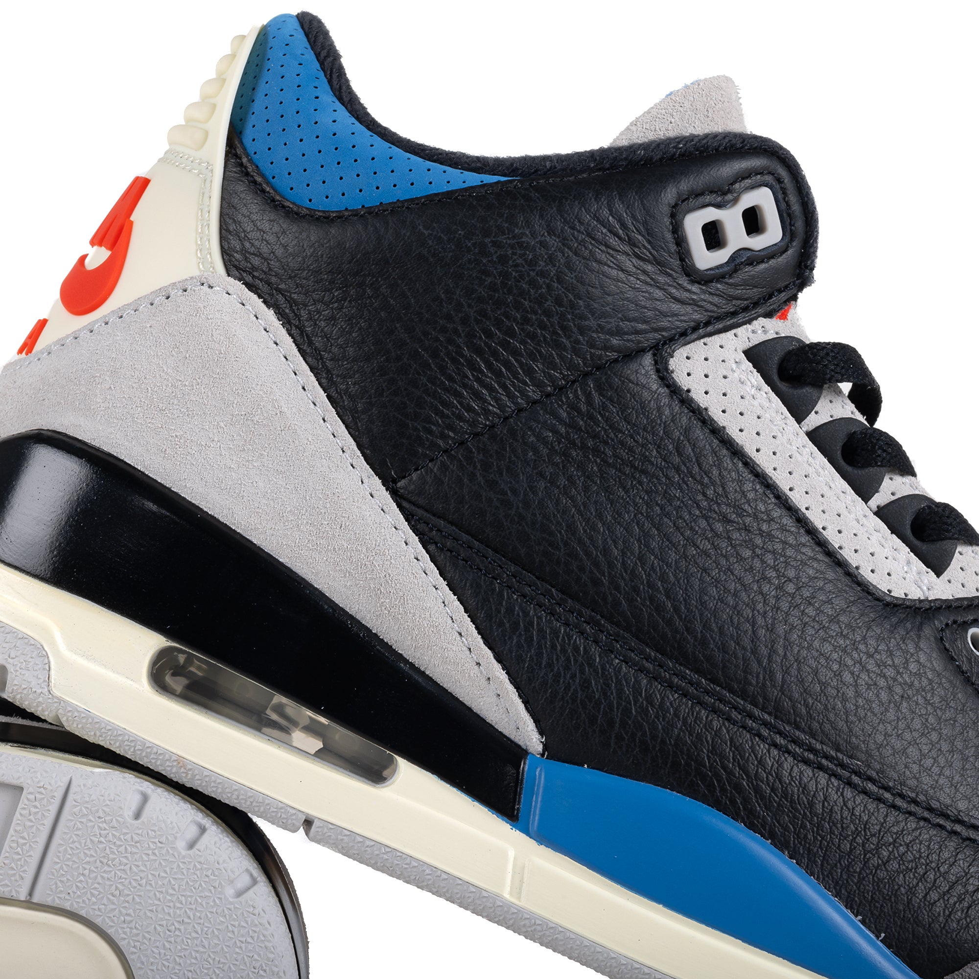 Nike Air Jordan 3 Retro OG Black/Chile Red/Neutral Grey IB8967-004