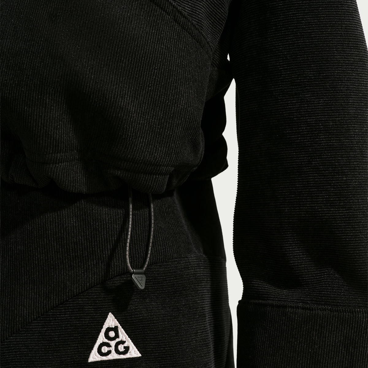 Nike ACG "Dolomiti" Corduroy Shorts Black/Black/Summit White IM4221-010