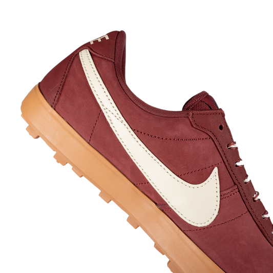 Nike Astrograbber Dark Team Red/Coconut Milk/Gum Med Brown IH2341-600