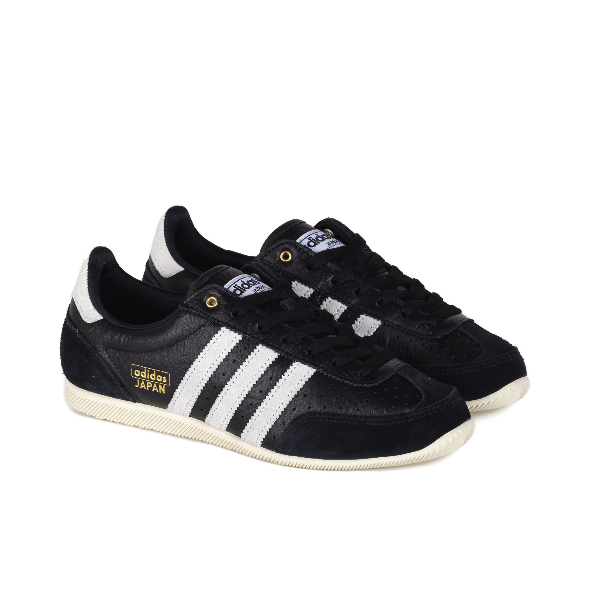 adidas Women's Japan Cblack/Ftwwht/Goldmt IH5490