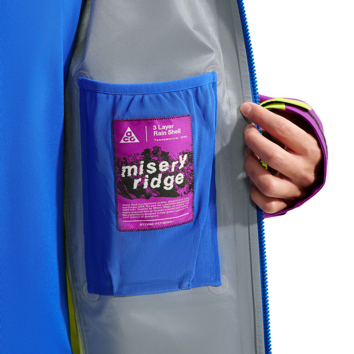 Nike ACG "Misery Ridge" Storm-FIT ADV GORE-TEX Jacket Bold Berry/Hyper Royal/St Wht IM4241-505