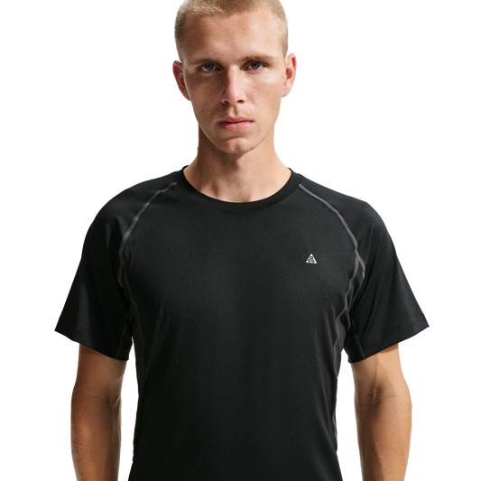 Nike ACG "Wildsee" Dri-FIT Base Layer Top Black/Anthracite/Summit White IO1452-010