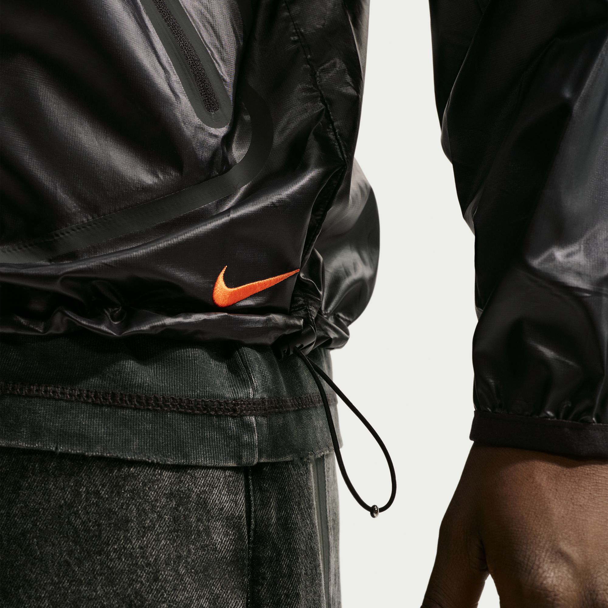Nike Windrunner Jacket Black/White/Lt S Grey/S Orange IO1659-010