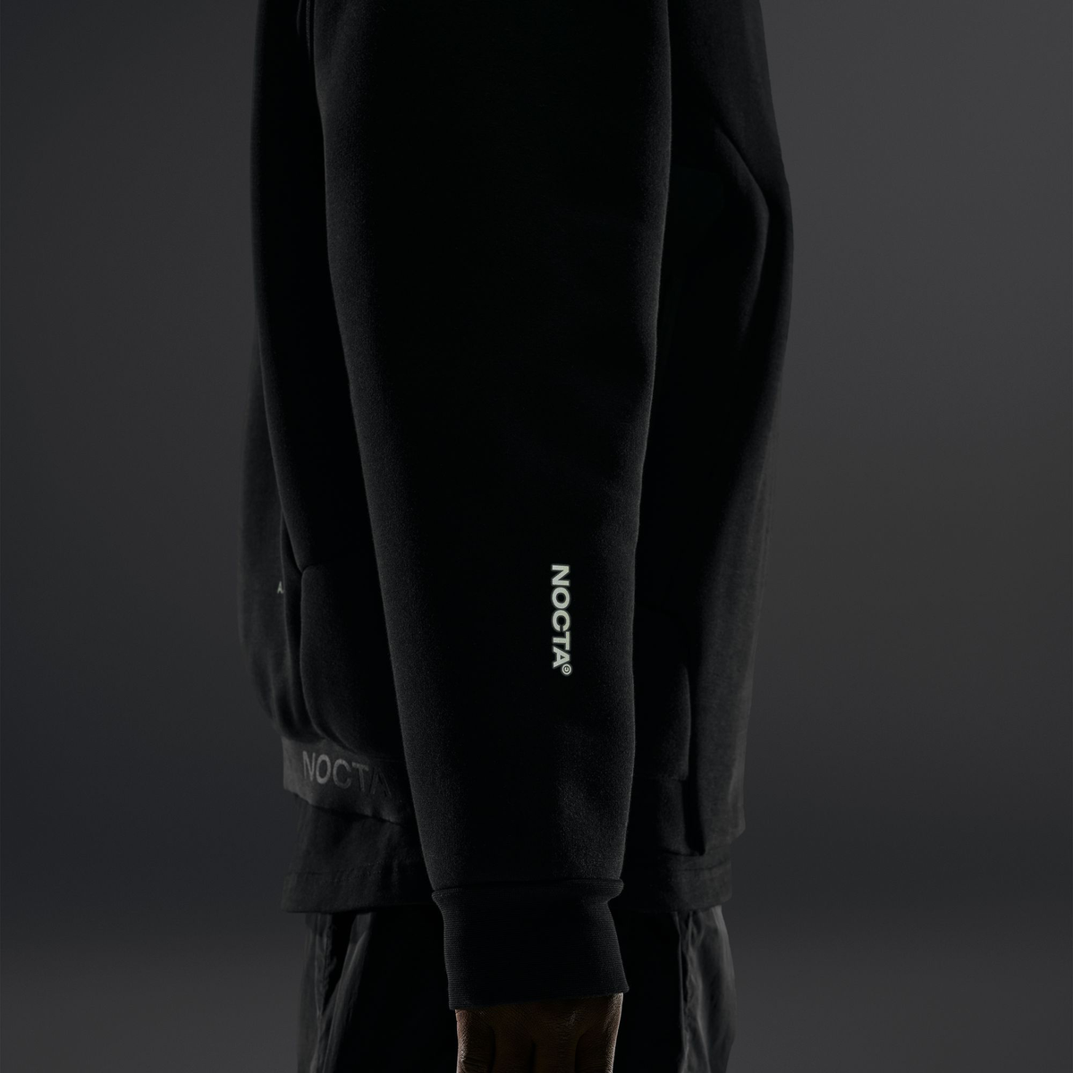 Nike NOCTA Trapezoid Cut Crew-Neck Sweatshirt Black/Refblk IO9014-010