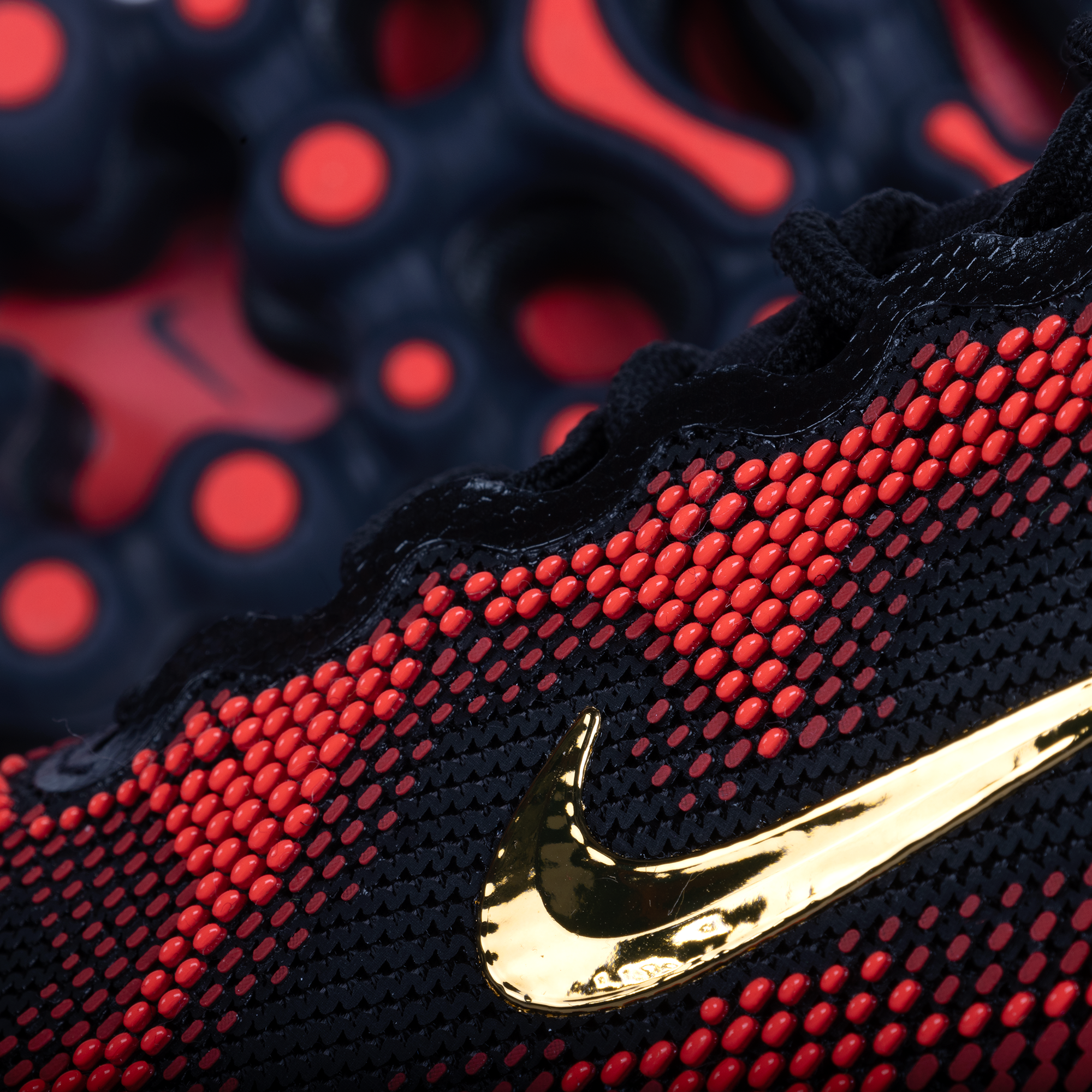 Nike Air Liquid Max Black/Metallic Gold/Team Red/Fire Red IQ7634-002