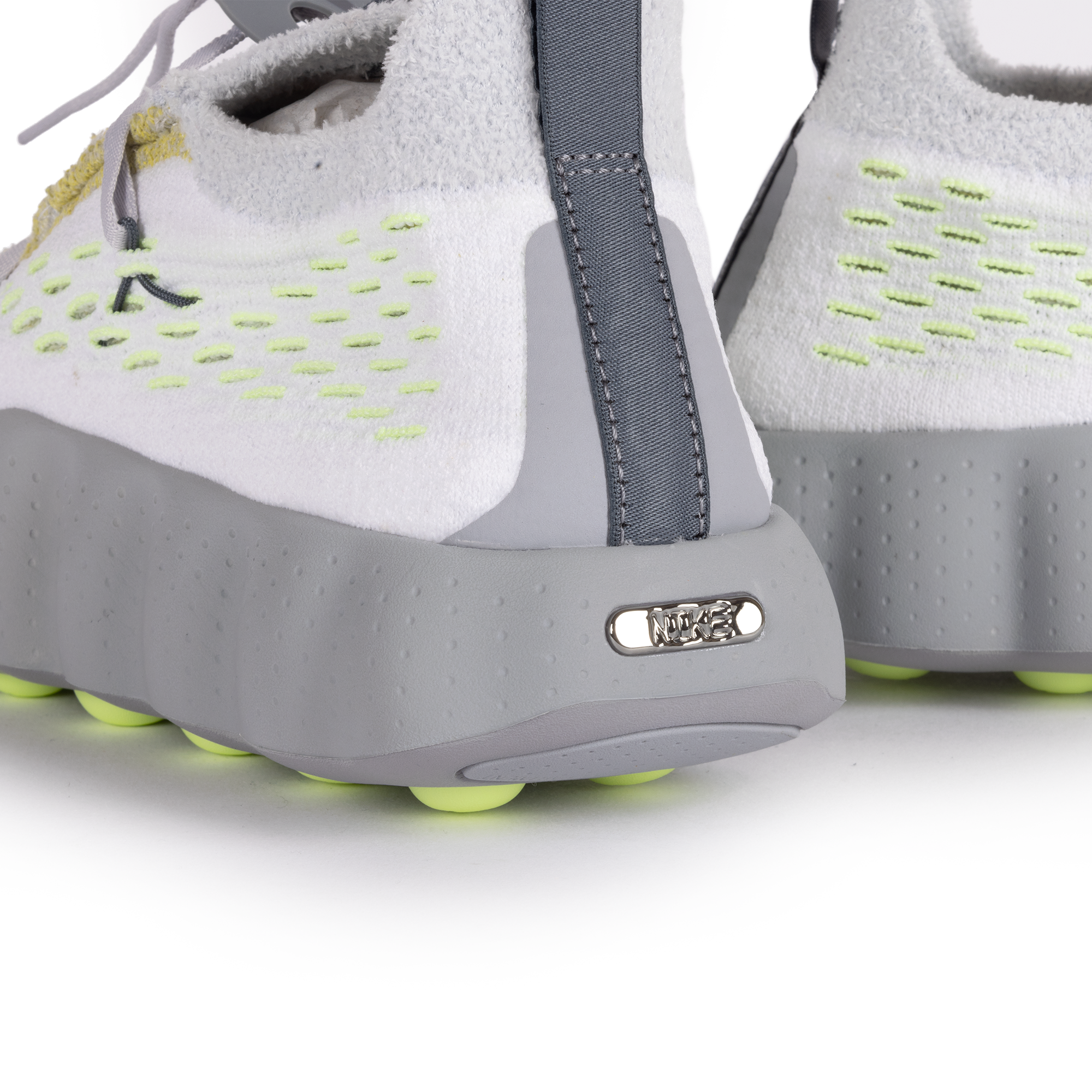 Nike Mind 002 FK QS White/Dark Grey/Pure Platinum/Wolf Grey IR2176-100