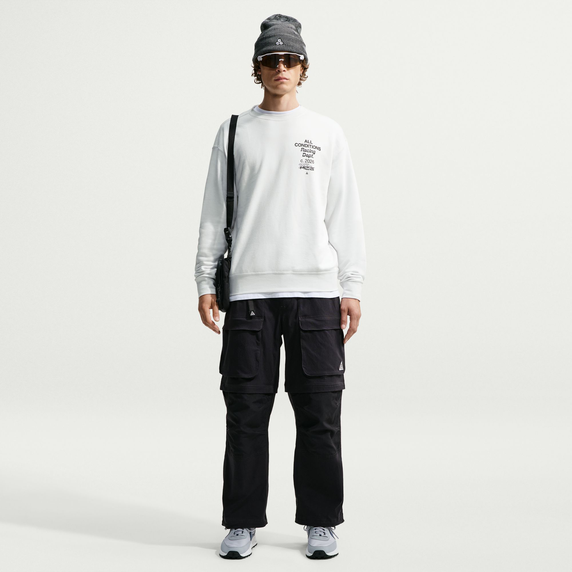 Nike ACG "Tuff Fleece" Dri-FIT Crew-Neck Sweatshirt Summit White/Black IU8162-121