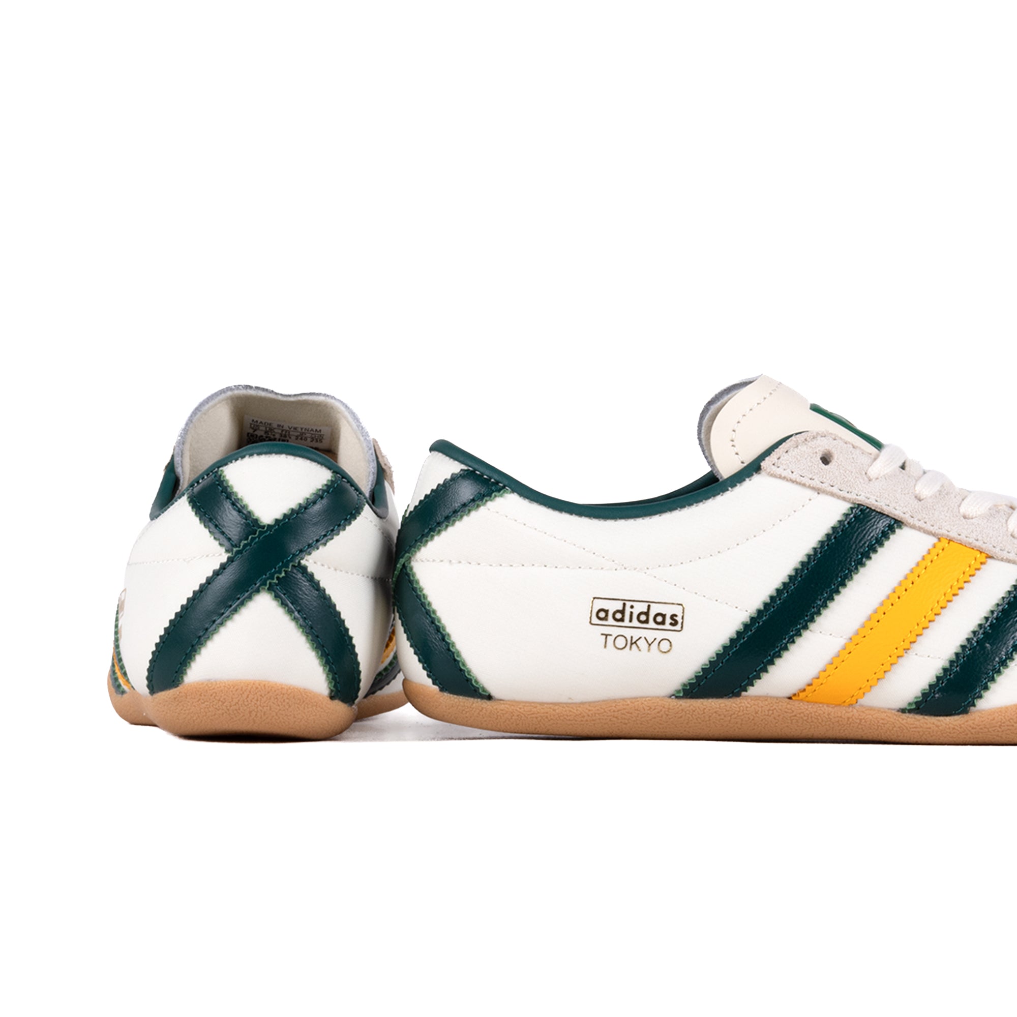 adidas Women's Tokyo Crewht/Cgreen/Gum3 JQ0586