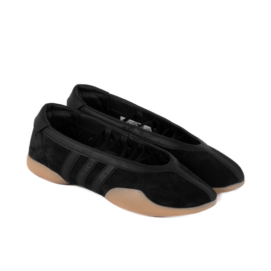 adidas Women's Taekwondo Mei Ballet Cblack/Ftwwht/Gum3 JQ0669