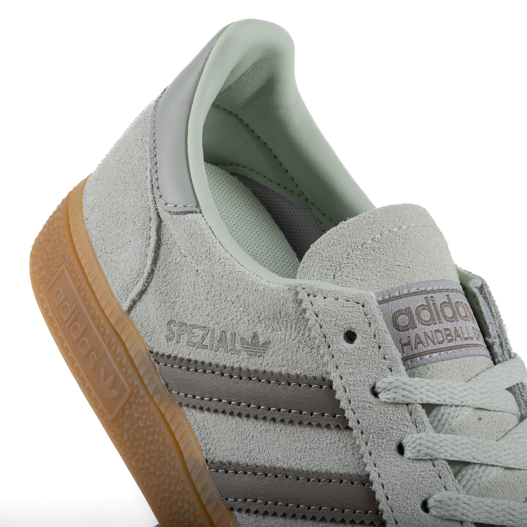 adidas Women's Handball Spezial Lingrn/Silpeb/Wonsil JR3628