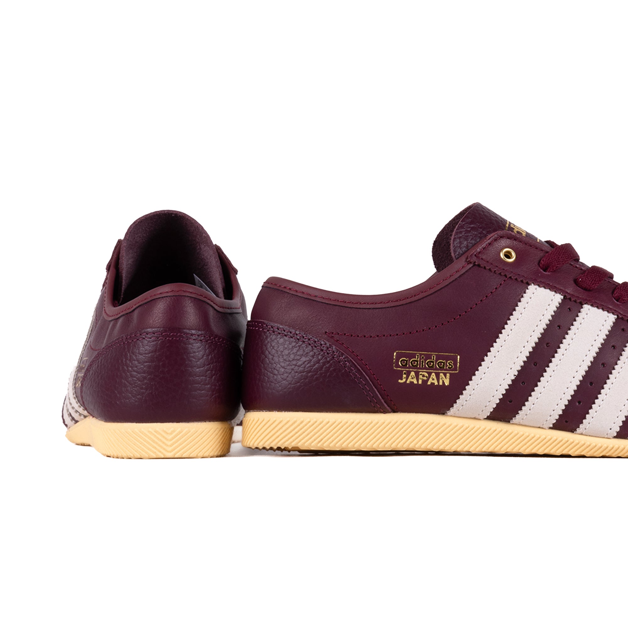 adidas Women's Japan Decon Shared/Crewht/Orgtin JR5807