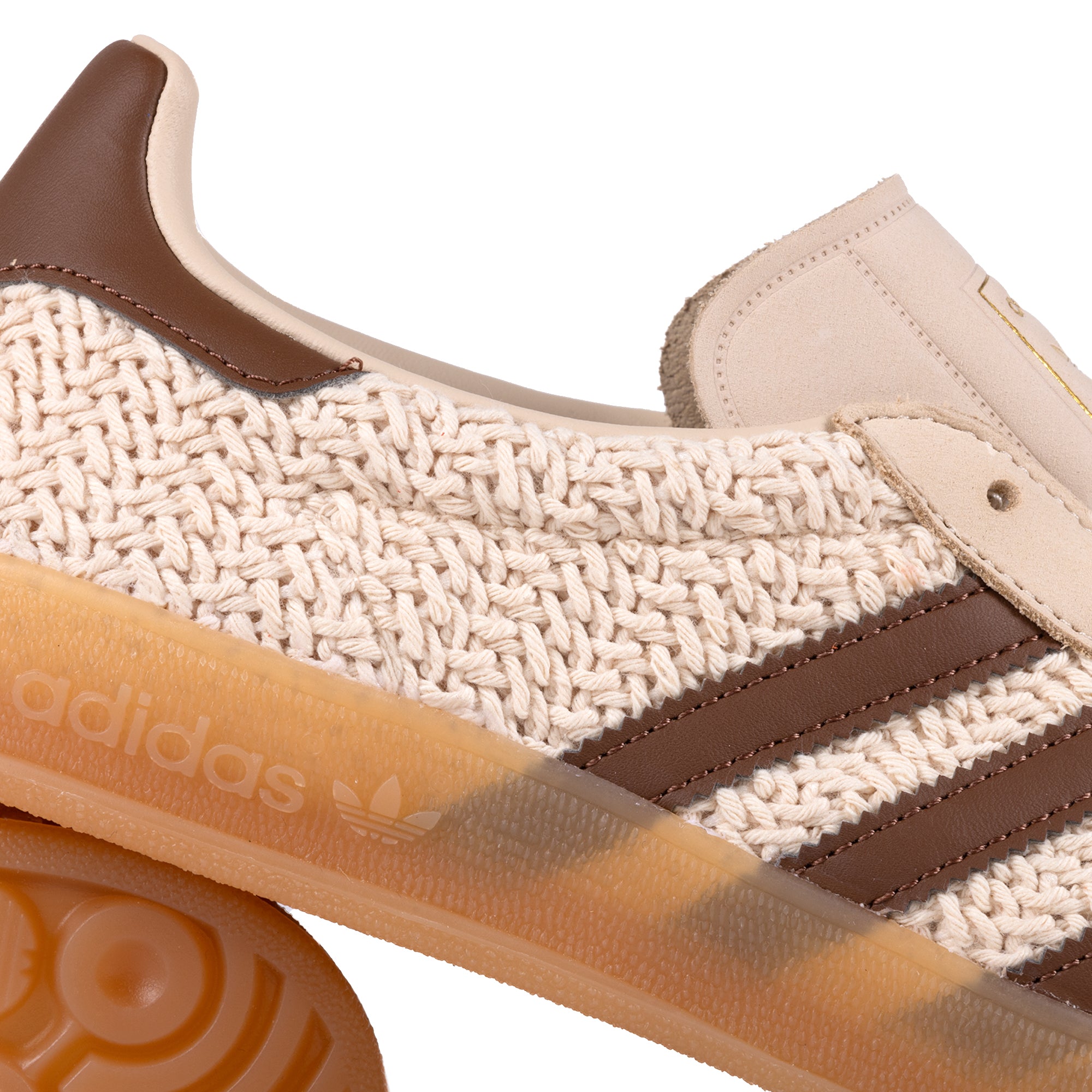 adidas Women's Gazelle Indoor Sanstr/Prebrn/Gum3 JS1418