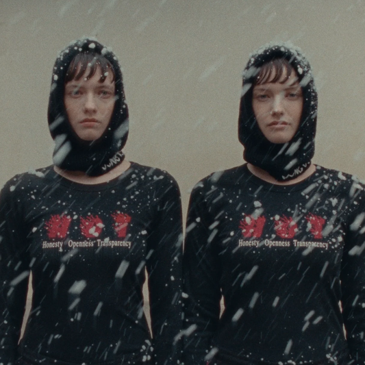 Jungles Jungles Women's Hot Fitted Long Sleeve Tee Black