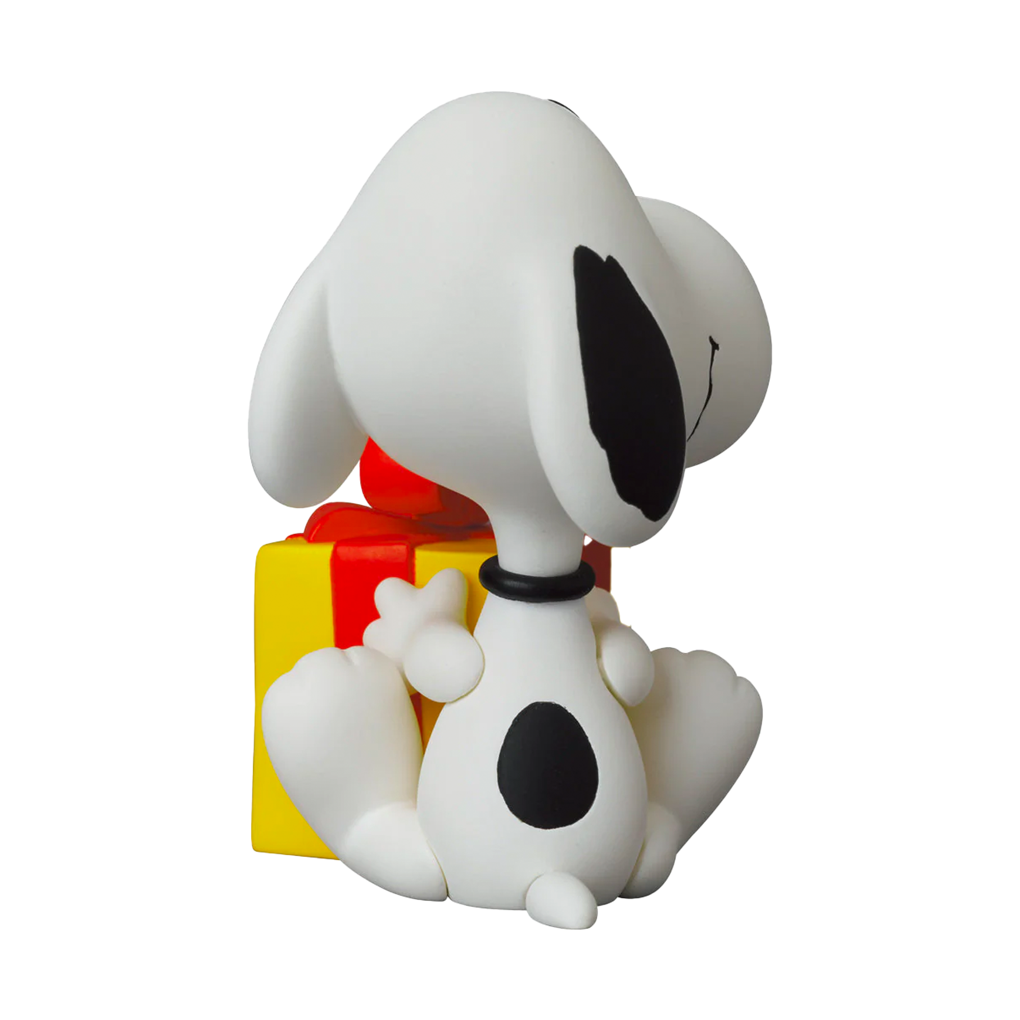 Medicom Toy UDF Peanuts Series 15: Gift Snoopy