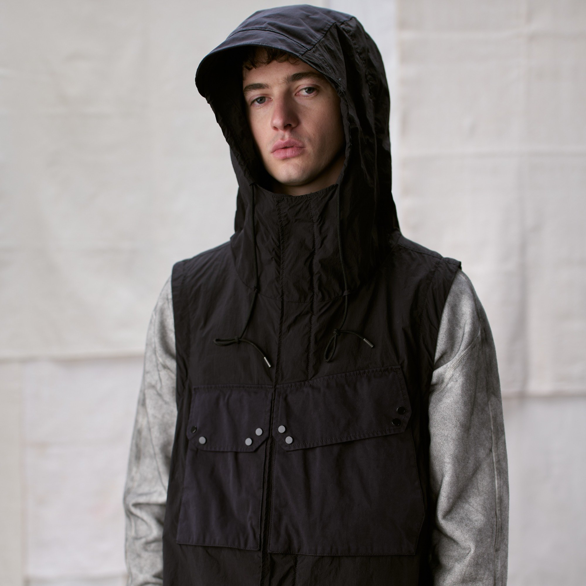 Ten c Mid Layer Hooded Vest Black
