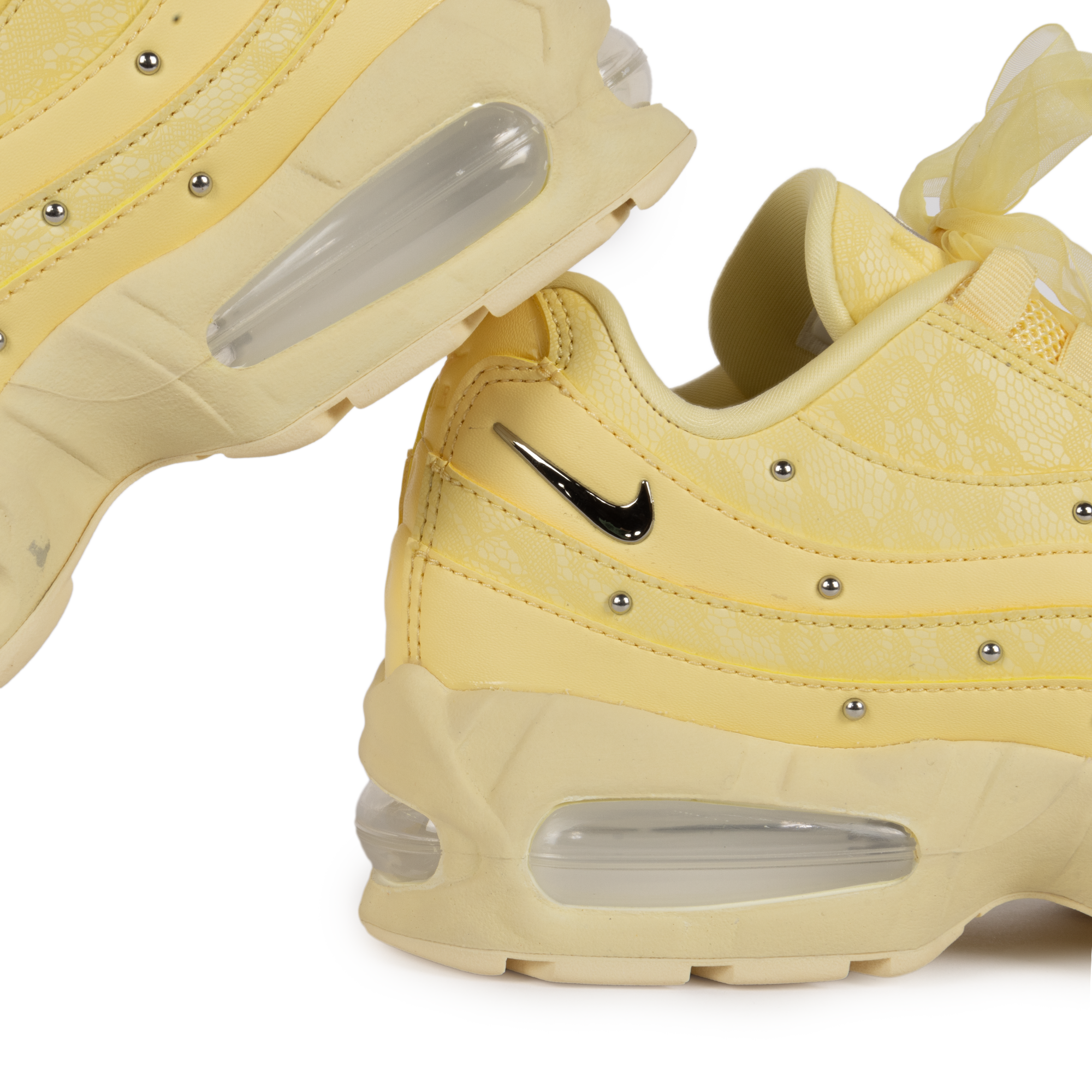 Nike Women's Air Max 95 Slim Soft Yellow/Metallic Silver/Alabaster IQ3444-722