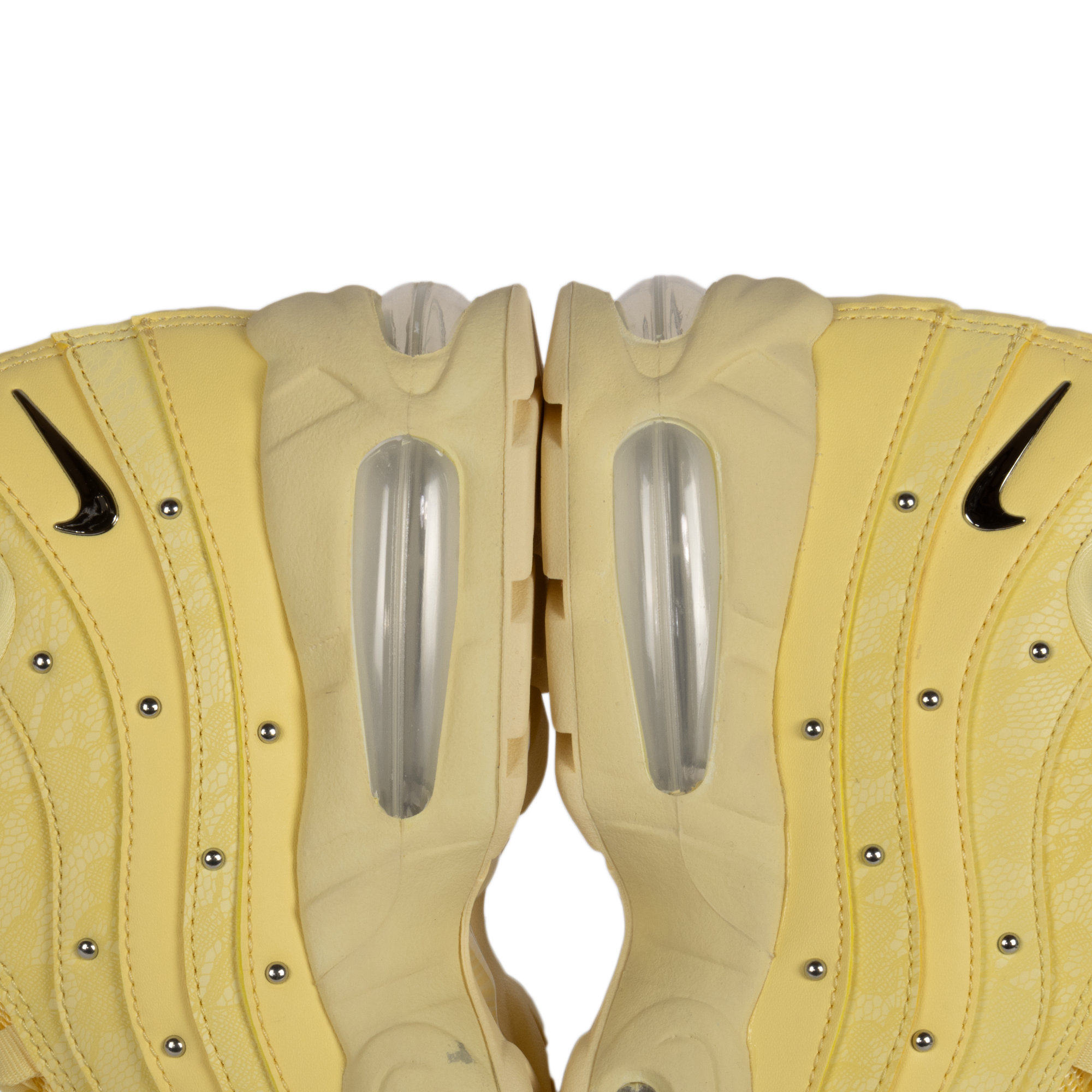 Nike Women's Air Max 95 Slim Soft Yellow/Metallic Silver/Alabaster IQ3444-722