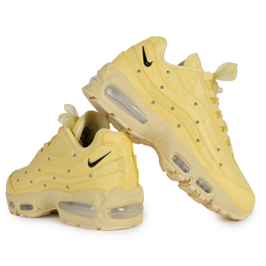 Nike Women's Air Max 95 Slim Soft Yellow/Metallic Silver/Alabaster IQ3444-722