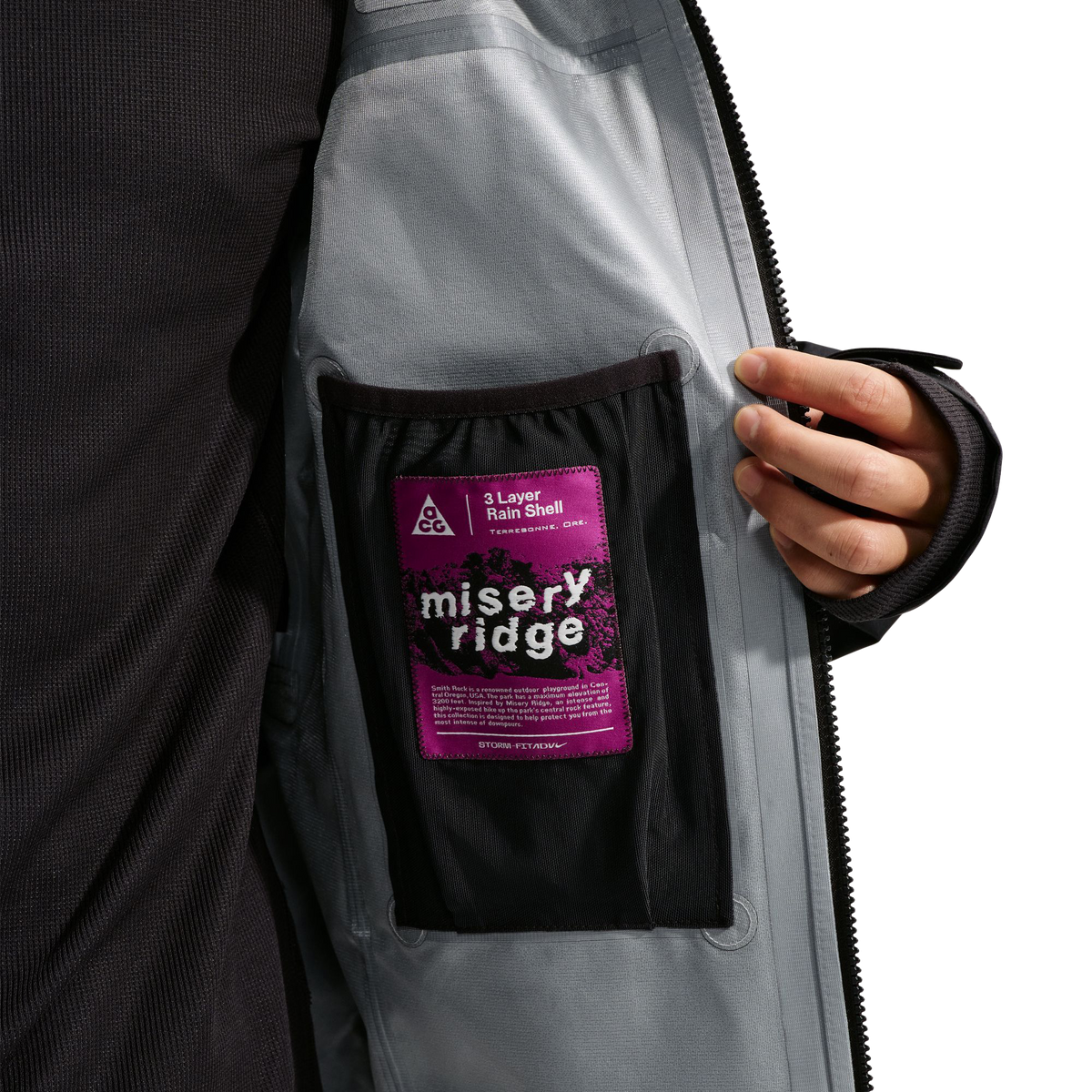 Nike ACG "Misery Ridge" Storm-FIT ADV GORE-TEX Jacket Black/Black/Summit Wht IM4241-010
