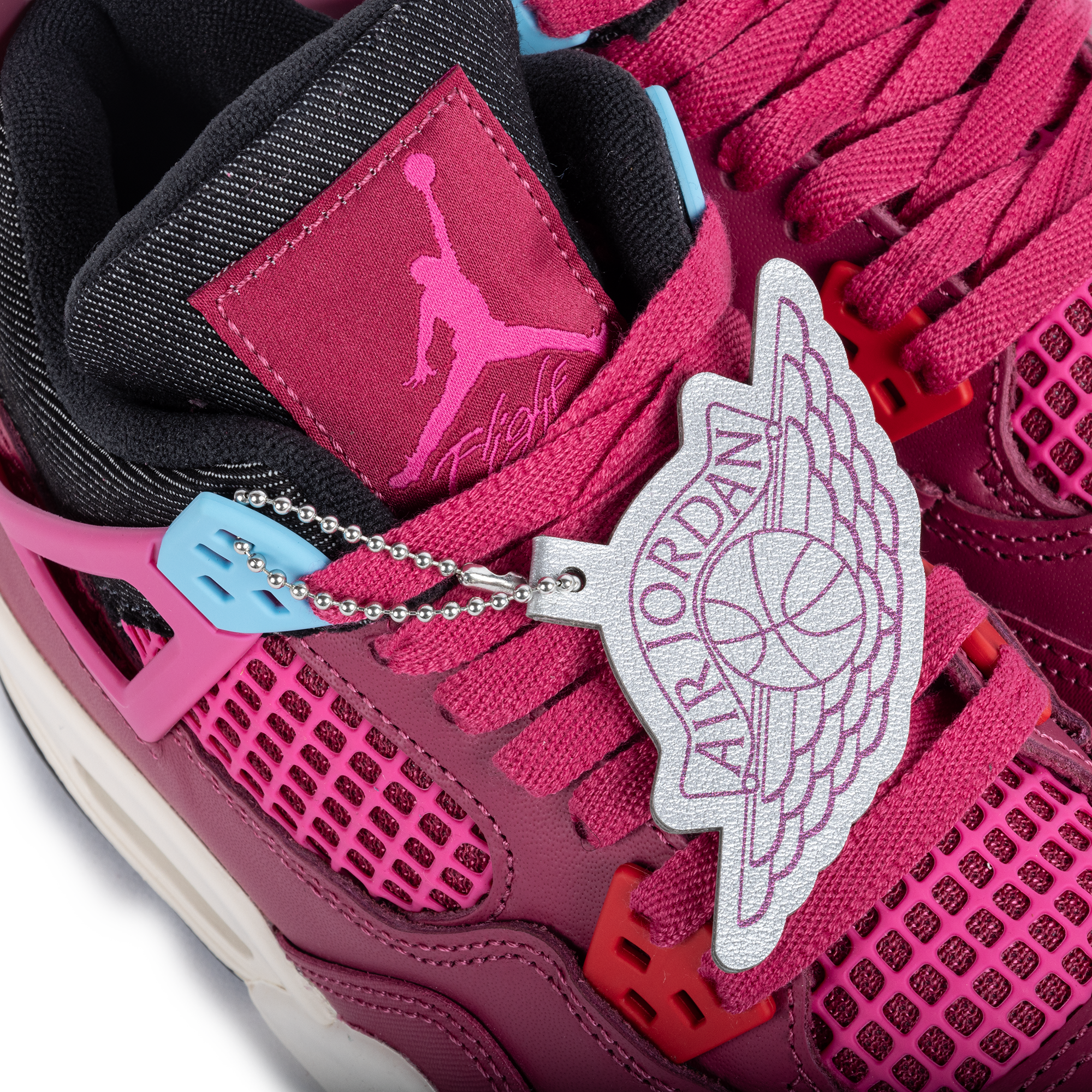 Nike Air Jordan 4 Retro "She's A Star" (GS) Sweet Beet/Desert Pink/Off Noir/Chalk IO2829-600